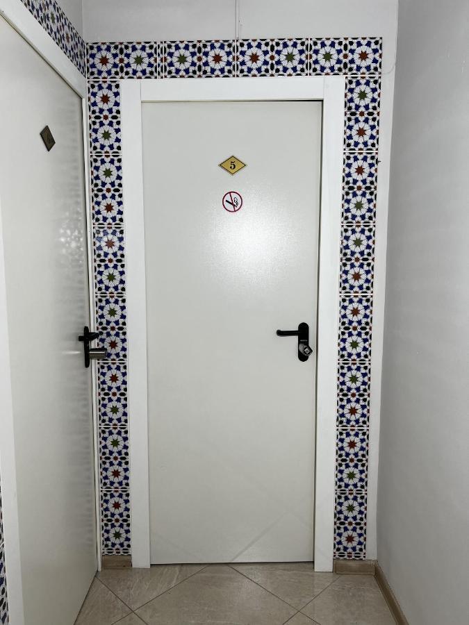 Mini-Hotel Casa De La Luz Alicante Bagian luar foto