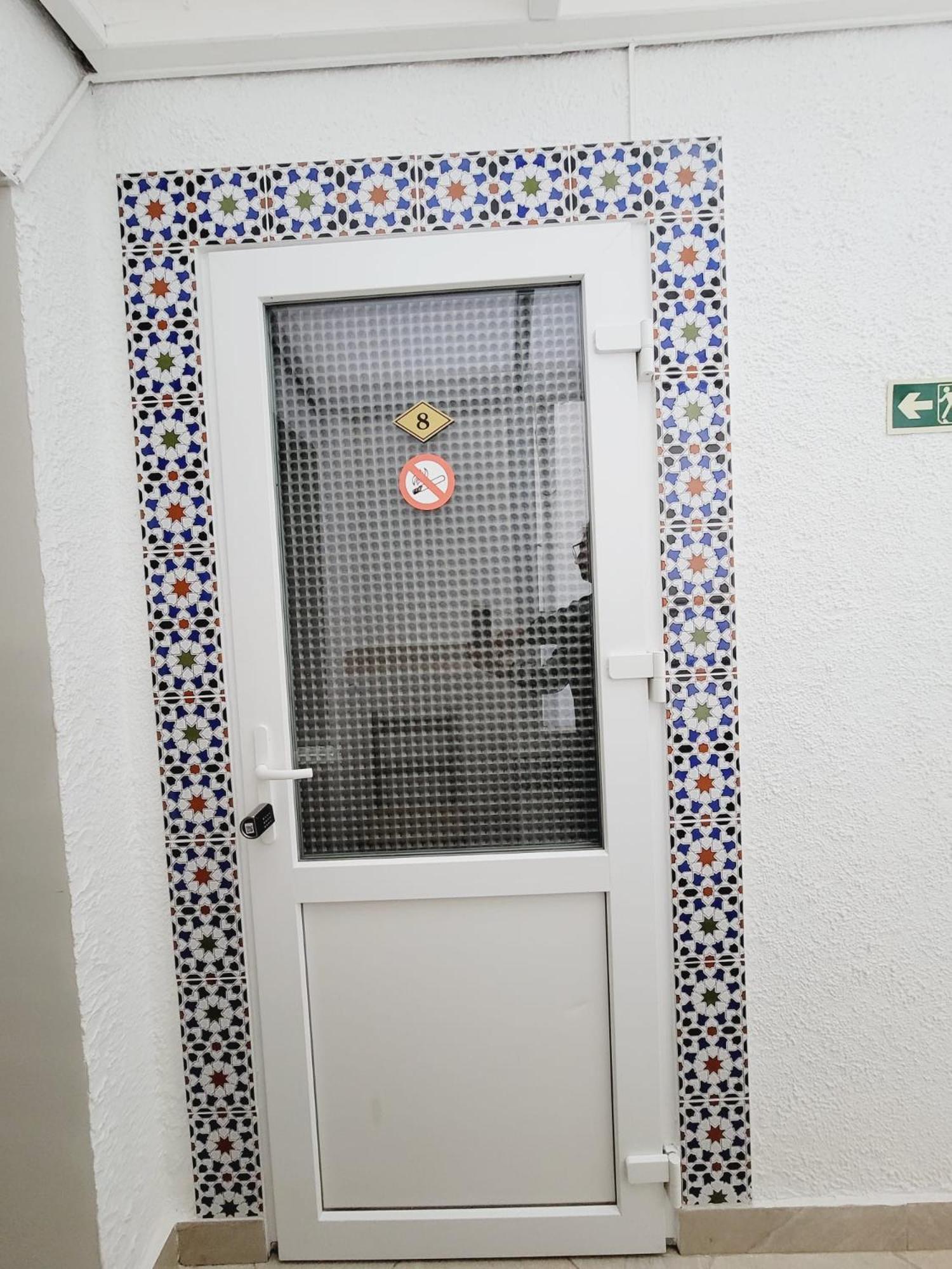 Mini-Hotel Casa De La Luz Alicante Bagian luar foto